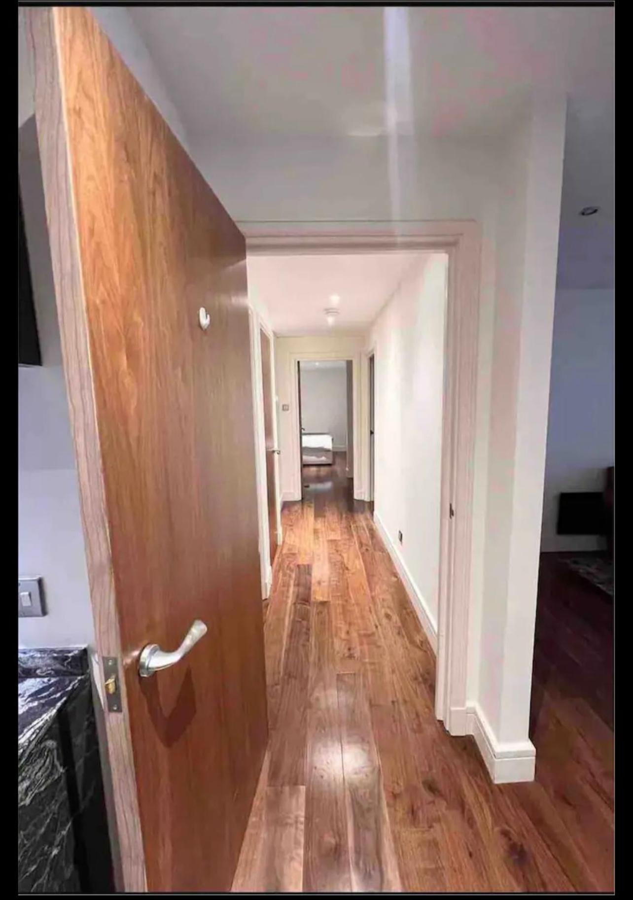 Luxury Apartment Riverside 伦敦 外观 照片
